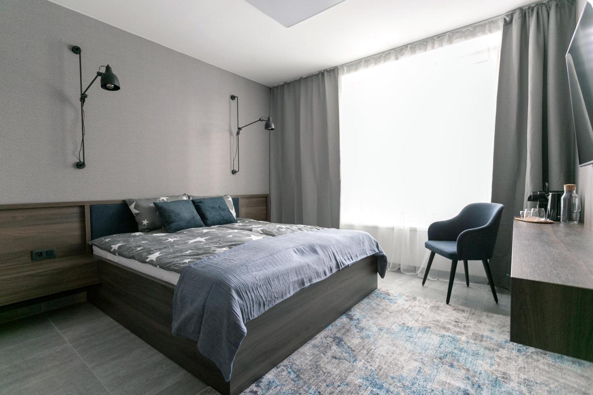 פראג Luong Europe Apartments מראה חיצוני תמונה
